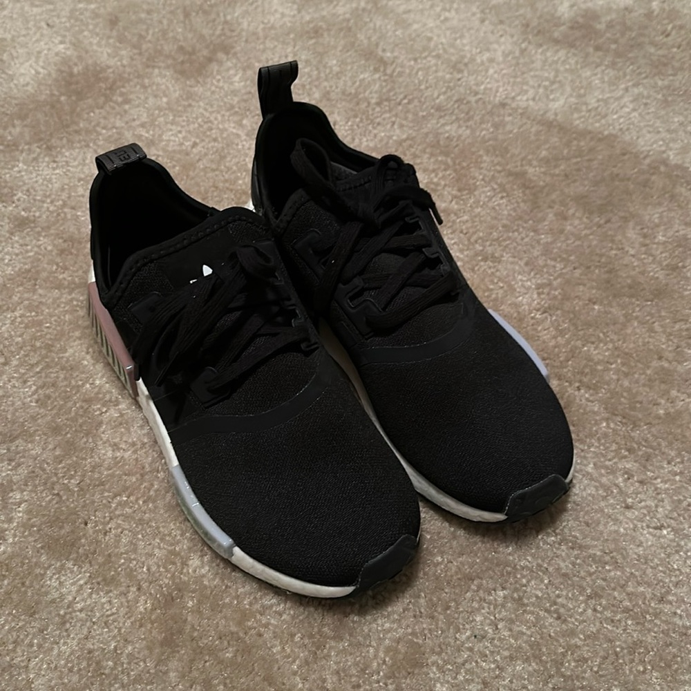 EUC Women’s Adidas RMD1